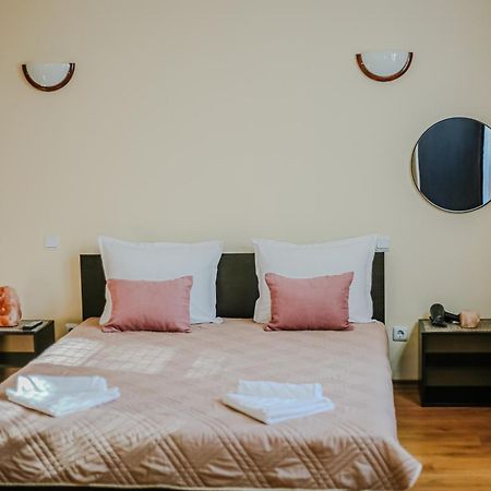 Bo'S Place سينتس قسطنطين وهيلينا المظهر الخارجي الصورة