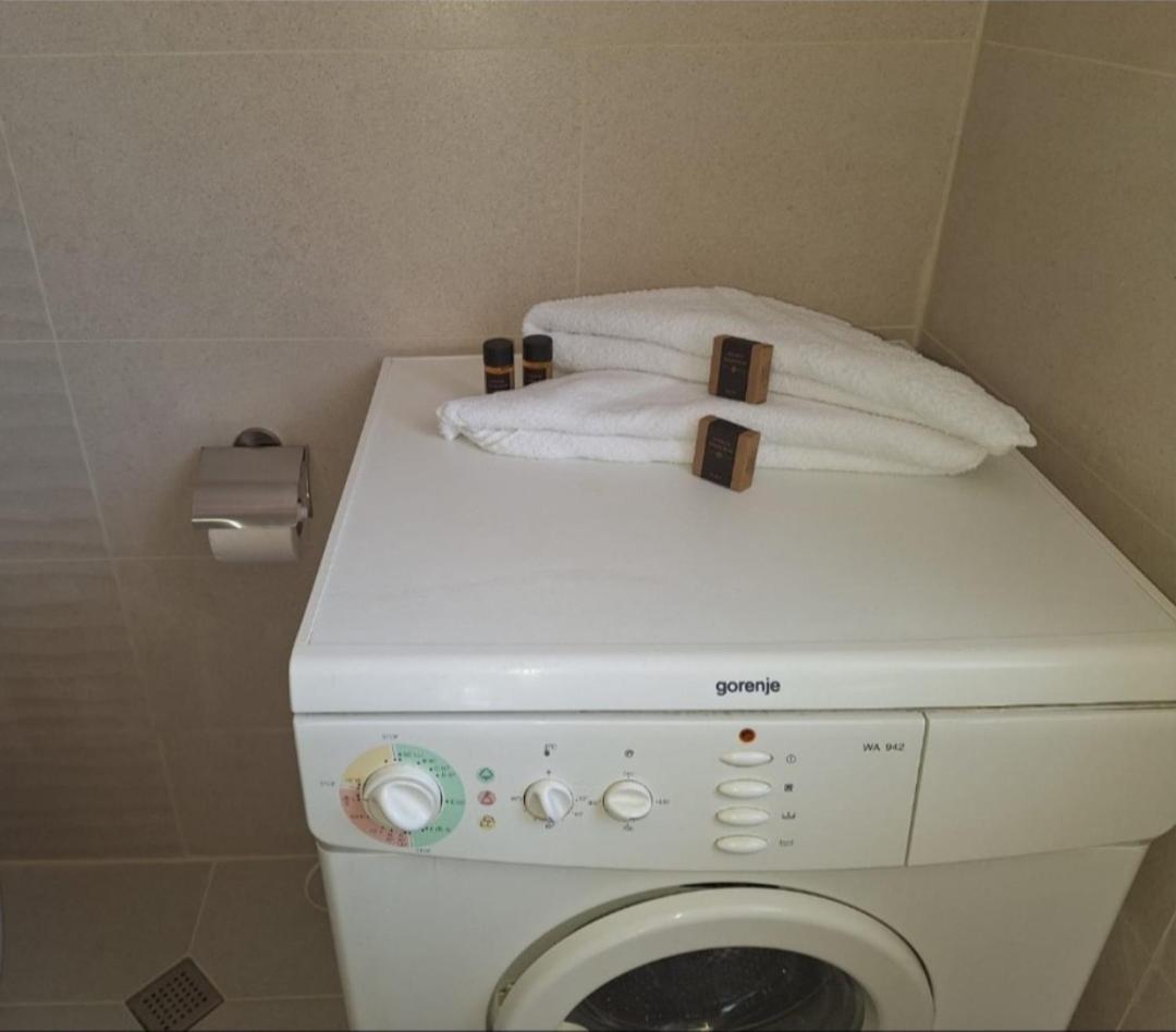 Bo'S Place سينتس قسطنطين وهيلينا الغرفة الصورة