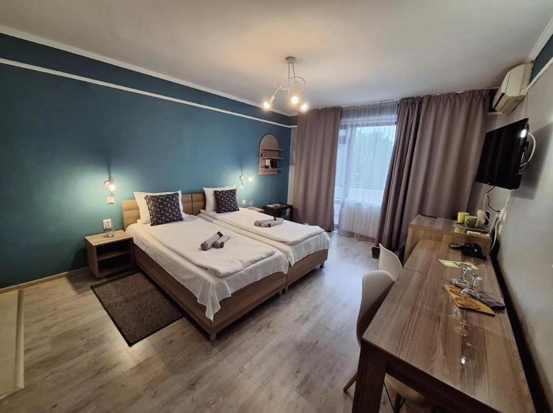 Bo'S Place سينتس قسطنطين وهيلينا الغرفة الصورة