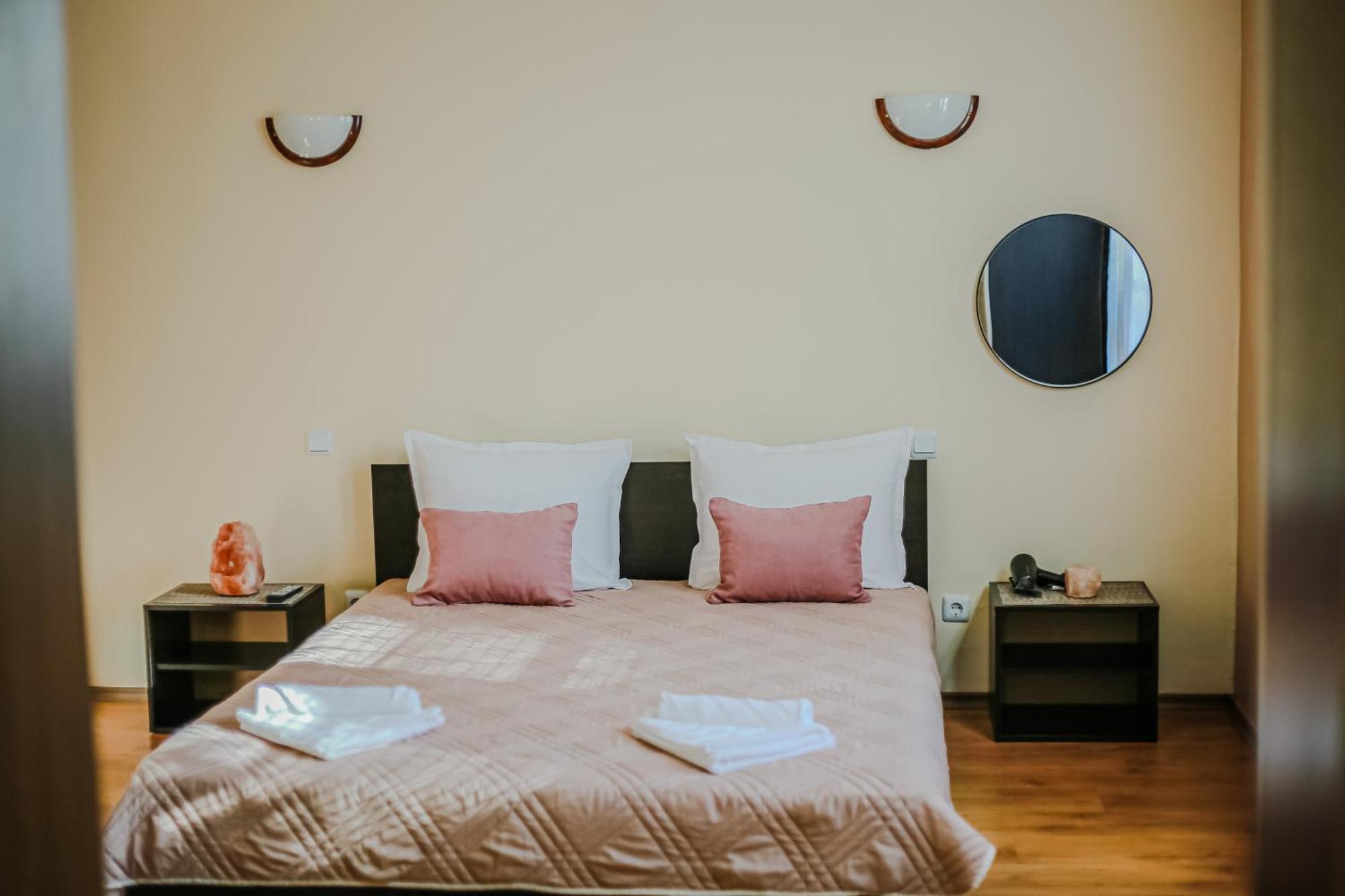 Bo'S Place سينتس قسطنطين وهيلينا المظهر الخارجي الصورة